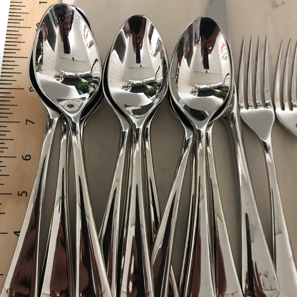 Robert Welch flatware very shiny 21 piece lot used - Picture 3 of 7